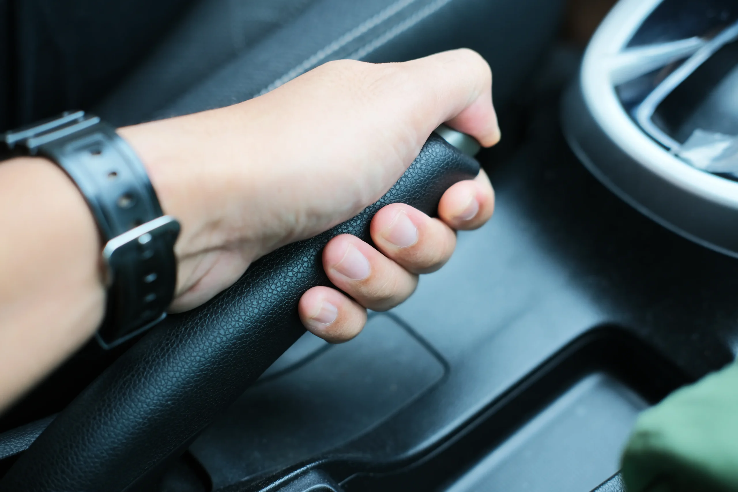 Qué superficies del coche acumulan más bacterias